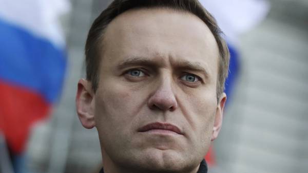 White House promises ‘major sanctions’ on Russia in response to Alexei Navalny’s death